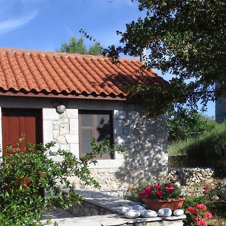 Vila Arcadian Stone House In A Quiet Landscape, Leonidion Poúlithra Exteriér fotografie